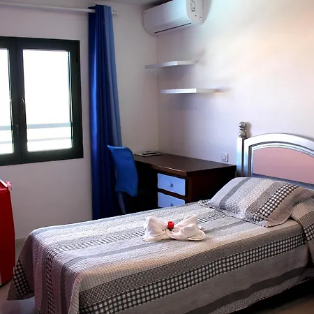 Leonard Playa Blanca