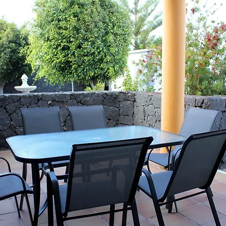 Villa Leonard Playa Blanca