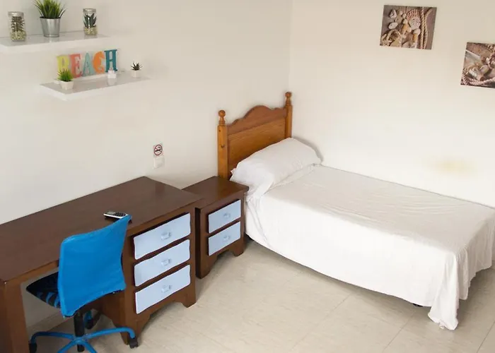 Leonard Villa Playa Blanca